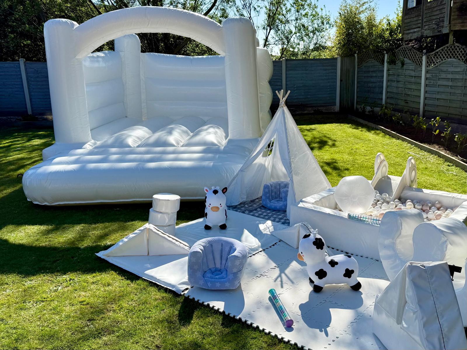 Fylde Event Softplay & Bouncy Castle All White Party Package - Image 1